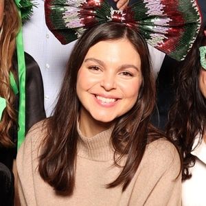 Meet your Posher, Caitlin